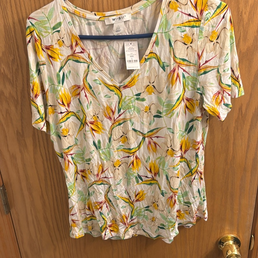 White House black market tropical teeshirt new with tags size large